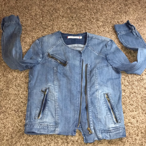 PISTOLA DENIM JEAN ASYMMETRIC ZIP UP JACKET SIZE MEDIUM EUC